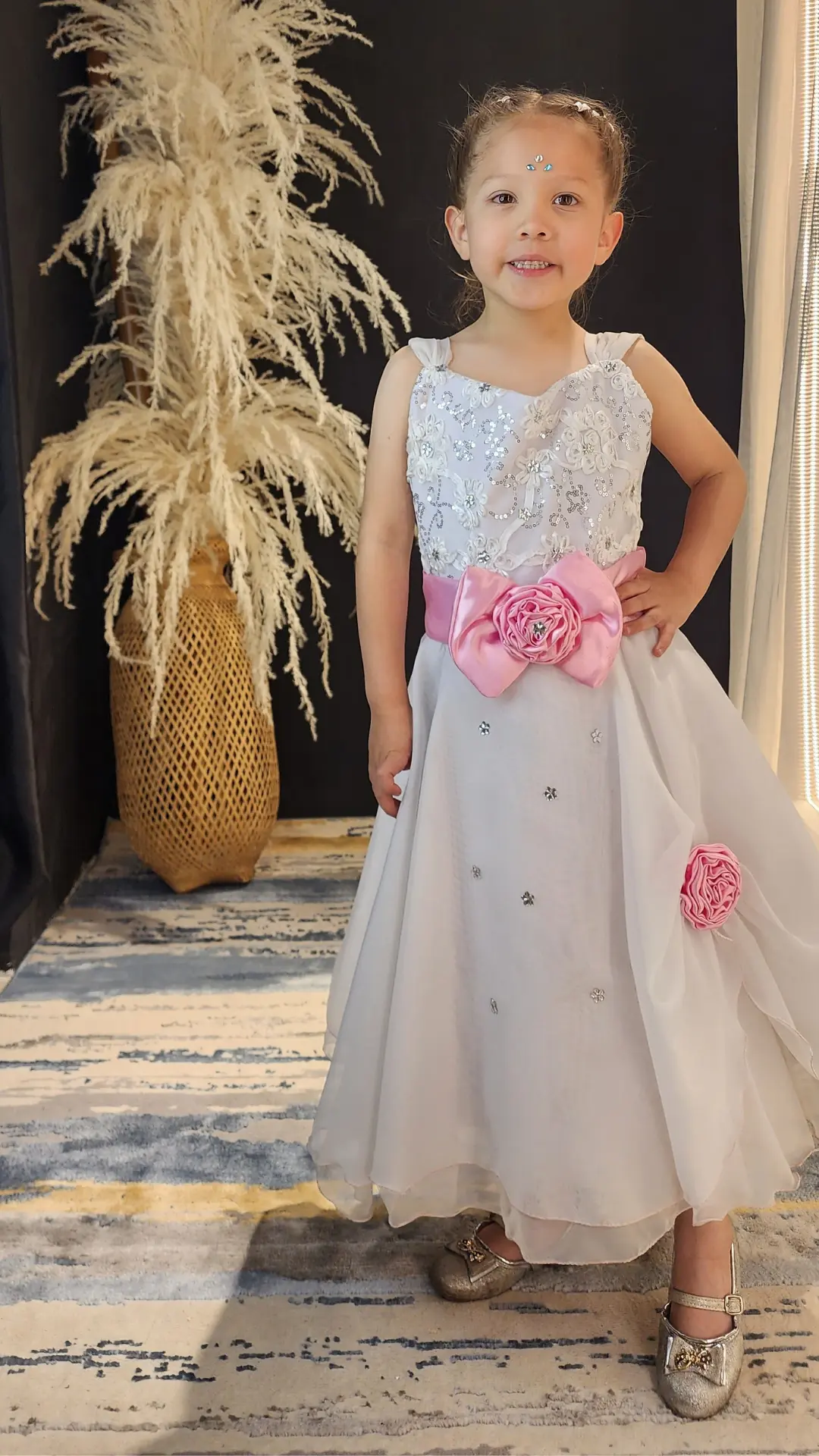 Vestido de Primera Comunión Blanco con Cinturón Rosado con Flor