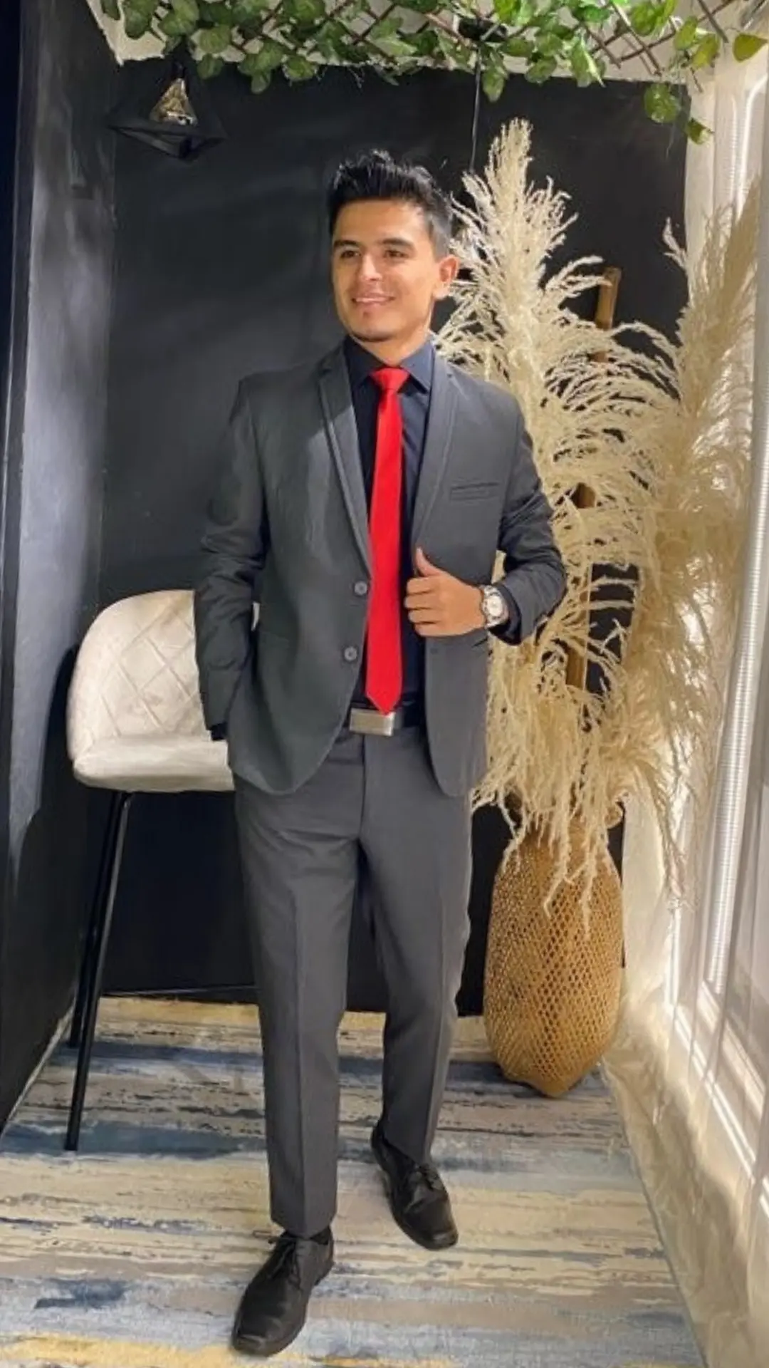 Traje de Caballero Gris Oscuro Clásico