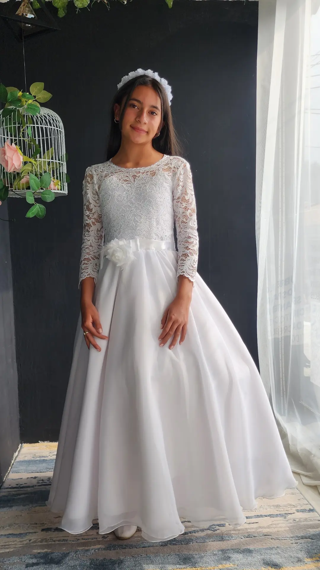 Vestido de Primera Comunión Blanco con Manga Larga en Encaje y Lazo Lateral