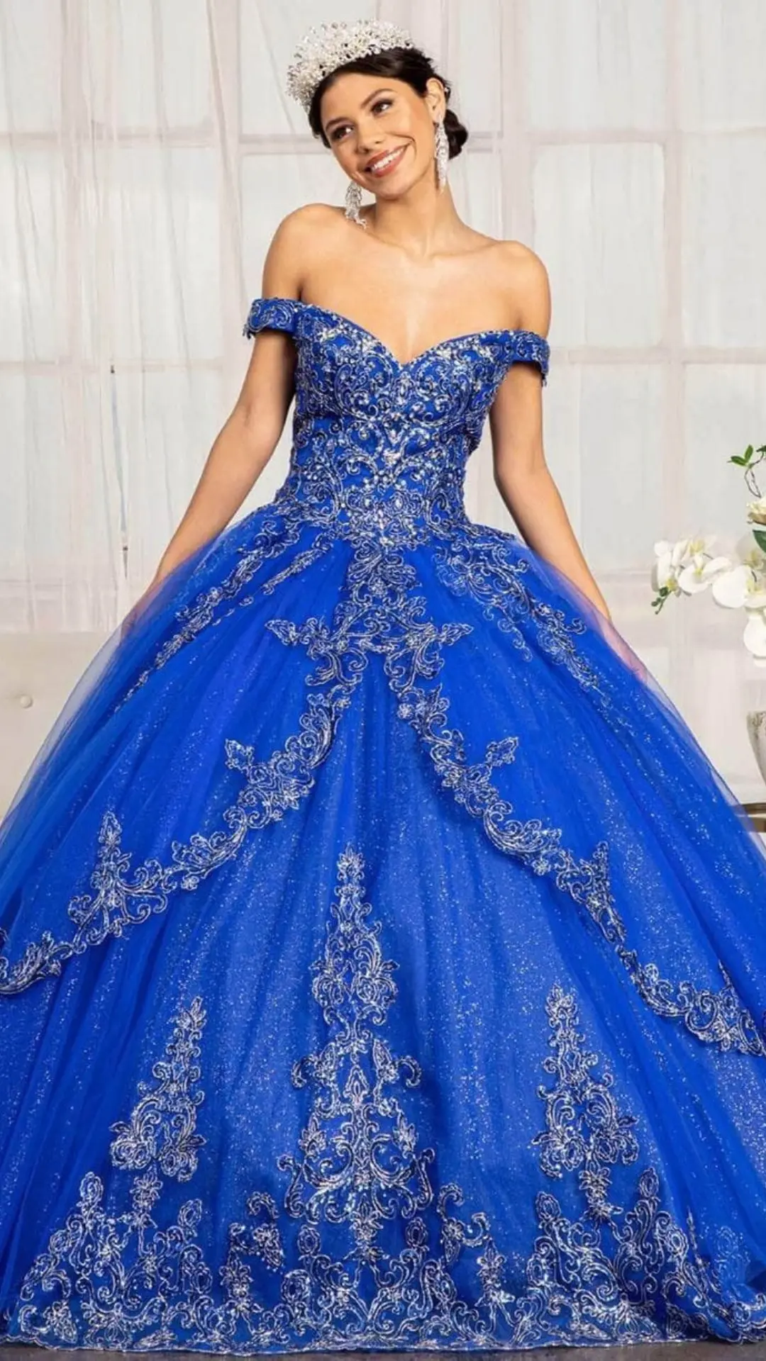 Vestido de Quinceañera Azul Rey Bordado