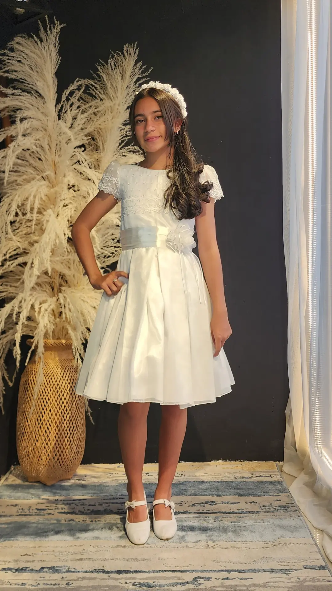 Vestido de Primera Comunión Marfil con Largo Midi y Lazo en la Cintura