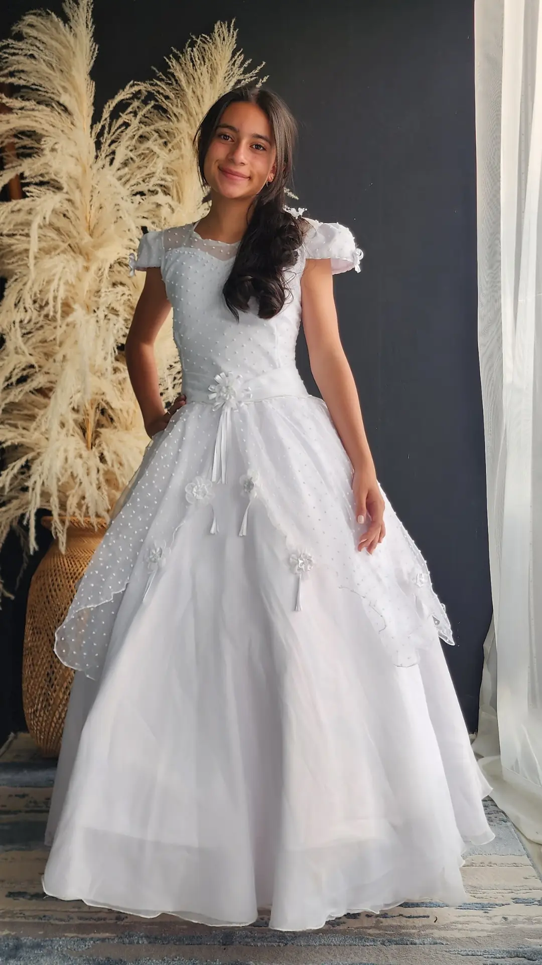 Vestido de Primera Comunión Blanco con Manga Corta Abullonada y Encaje