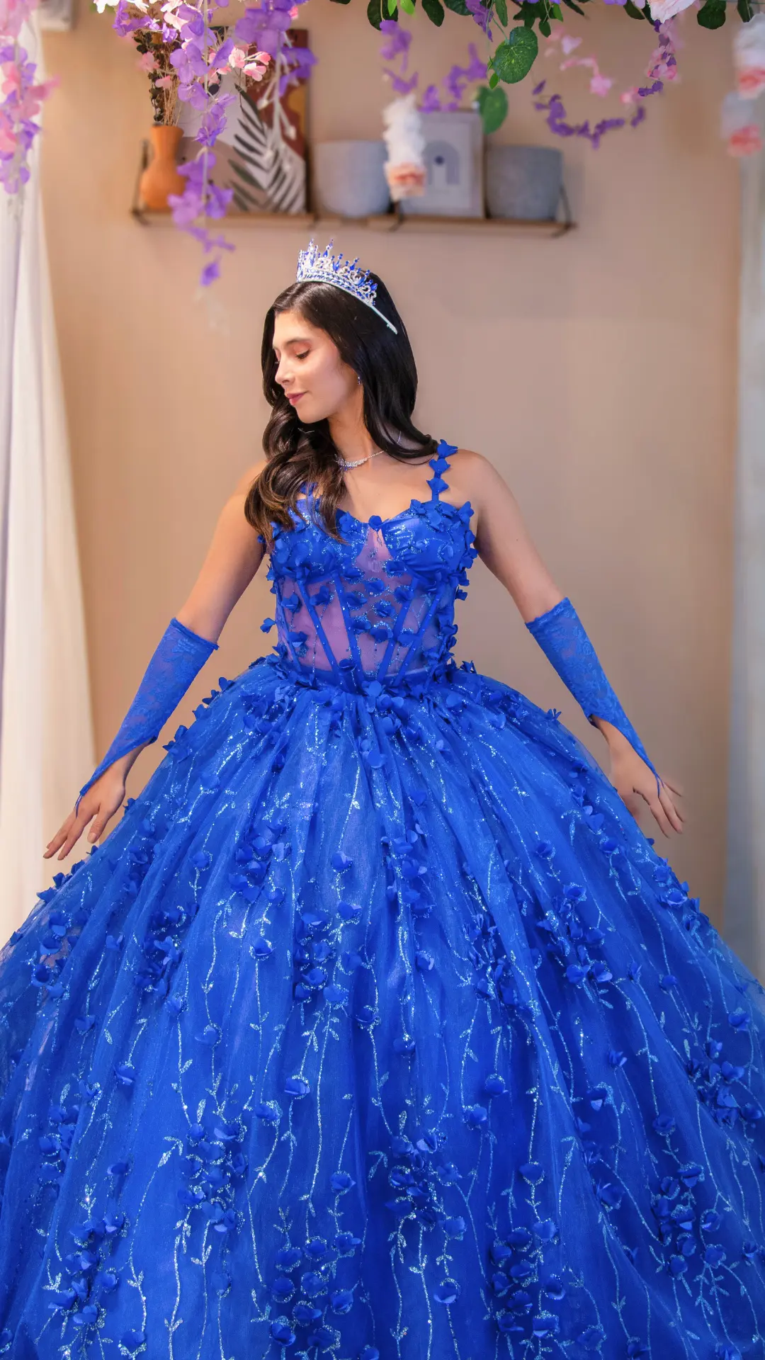 Vestido de Quinceañera Azul Rey con Guantes