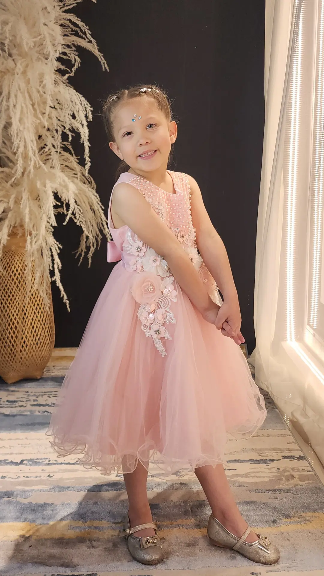 Vestido de Niña Rosado Bebé con Flores en Relieve en el Costado