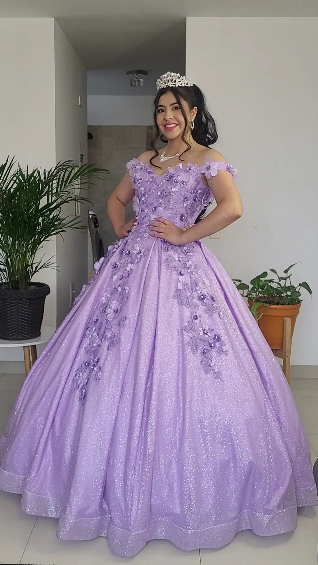 Vestido de Quinceañera Lila con Bordado
